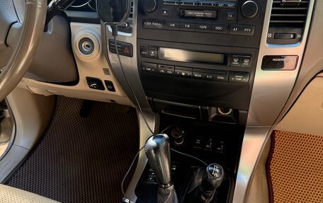 Toyota Land Cruiser Prado 120 рестайлинг, 2006 год, 2 950 000 рублей, 13 фотография
