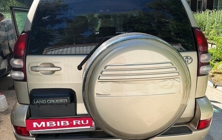 Toyota Land Cruiser Prado 120 рестайлинг, 2006 год, 2 950 000 рублей, 2 фотография