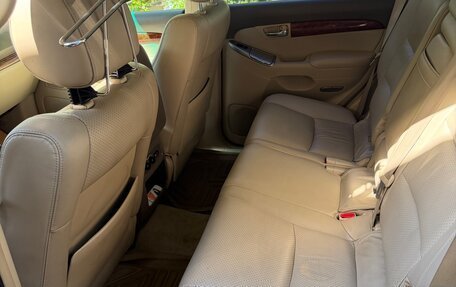 Toyota Land Cruiser Prado 120 рестайлинг, 2006 год, 2 950 000 рублей, 17 фотография