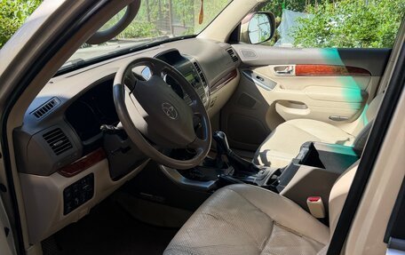 Toyota Land Cruiser Prado 120 рестайлинг, 2006 год, 2 950 000 рублей, 22 фотография