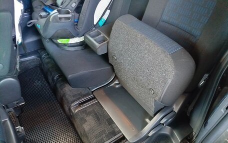 Toyota ISis I, 2014 год, 1 295 000 рублей, 11 фотография