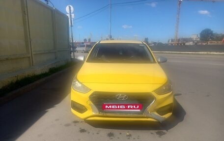 Hyundai Solaris II рестайлинг, 2017 год, 850 000 рублей, 3 фотография