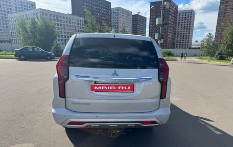 Mitsubishi Pajero Sport III рестайлинг, 2020 год, 3 500 000 рублей, 5 фотография