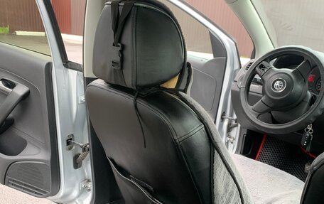 Volkswagen Polo VI (EU Market), 2011 год, 800 000 рублей, 15 фотография