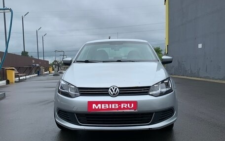 Volkswagen Polo VI (EU Market), 2011 год, 800 000 рублей, 10 фотография