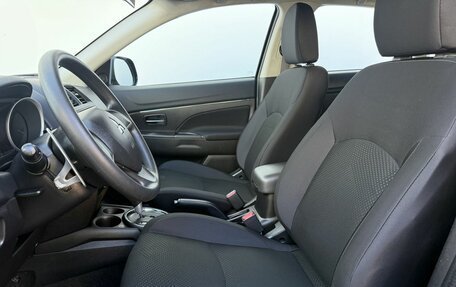 Mitsubishi ASX I рестайлинг, 2015 год, 1 350 000 рублей, 10 фотография