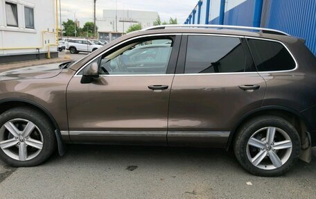 Volkswagen Touareg III, 2012 год, 1 888 000 рублей, 4 фотография