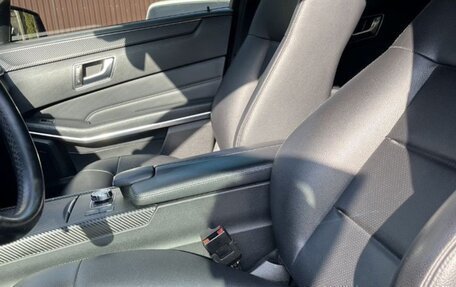 Mercedes-Benz E-Класс, 2015 год, 1 600 000 рублей, 1 фотография