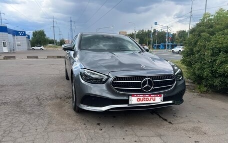 Mercedes-Benz E-Класс, 2021 год, 5 900 000 рублей, 1 фотография