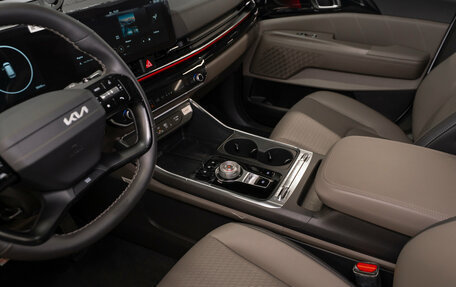 KIA Carnival, 2025 год, 5 700 000 рублей, 18 фотография