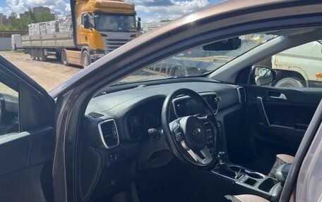 KIA Sportage IV рестайлинг, 2020 год, 2 100 000 рублей, 7 фотография