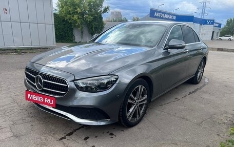 Mercedes-Benz E-Класс, 2021 год, 5 900 000 рублей, 2 фотография