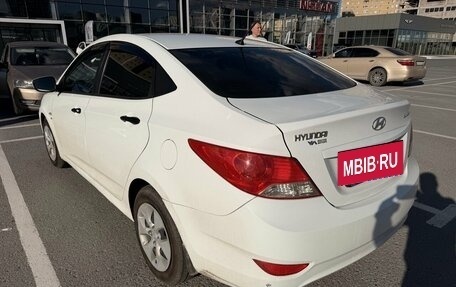 Hyundai Solaris II рестайлинг, 2014 год, 990 000 рублей, 4 фотография