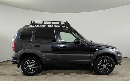 Chevrolet Niva I рестайлинг, 2018 год, 850 000 рублей, 5 фотография