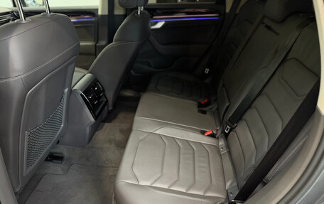 Volkswagen Touareg III, 2025 год, 8 450 000 рублей, 30 фотография