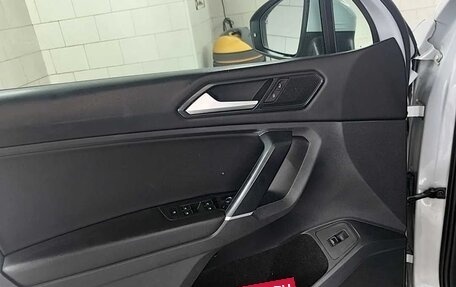 Volkswagen Tiguan II, 2018 год, 2 250 000 рублей, 5 фотография