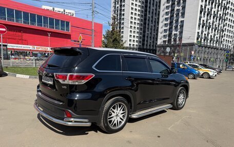 Toyota Highlander III, 2015 год, 2 590 000 рублей, 3 фотография