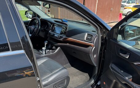 Toyota Highlander III, 2015 год, 2 590 000 рублей, 8 фотография