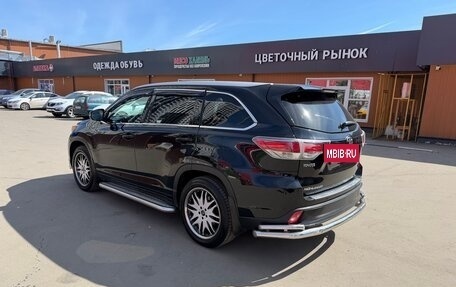 Toyota Highlander III, 2015 год, 2 590 000 рублей, 6 фотография