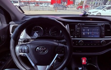 Toyota Highlander III, 2015 год, 2 590 000 рублей, 12 фотография