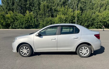 Renault Logan II, 2016 год, 830 000 рублей, 3 фотография