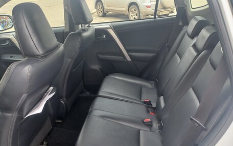 Toyota RAV4, 2019 год, 3 100 000 рублей, 10 фотография