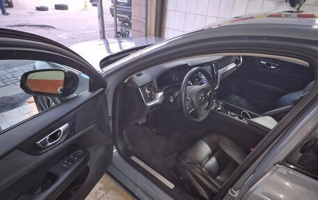 Volvo S60 III, 2024 год, 2 950 000 рублей, 3 фотография