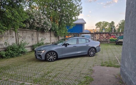 Volvo S60 III, 2024 год, 2 950 000 рублей, 17 фотография