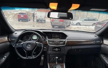 Mercedes-Benz E-Класс, 2011 год, 750 000 рублей, 11 фотография