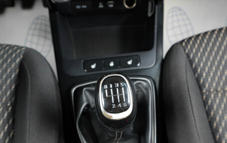 KIA Rio IV, 2018 год, 899 000 рублей, 18 фотография