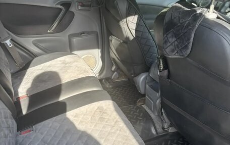 Toyota RAV4, 2001 год, 750 000 рублей, 8 фотография