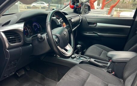Toyota Hilux VIII, 2015 год, 2 800 000 рублей, 3 фотография