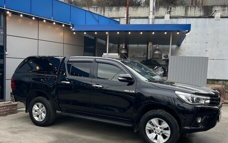 Toyota Hilux VIII, 2015 год, 2 800 000 рублей, 2 фотография