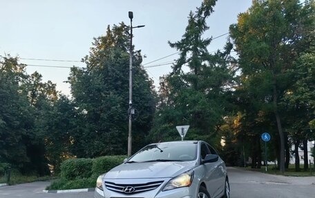 Hyundai Solaris II рестайлинг, 2016 год, 1 100 000 рублей, 2 фотография