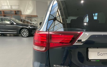 Mitsubishi Outlander III рестайлинг 3, 2019 год, 2 200 000 рублей, 24 фотография