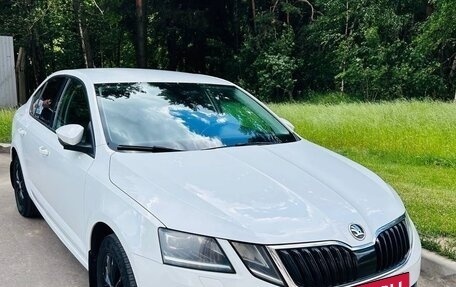 Skoda Octavia, 2017 год, 1 270 000 рублей, 2 фотография