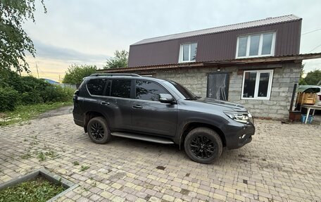 Toyota Land Cruiser Prado 150 рестайлинг 2, 2019 год, 4 380 000 рублей, 3 фотография