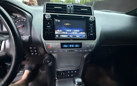 Toyota Land Cruiser Prado 150 рестайлинг 2, 2019 год, 4 380 000 рублей, 12 фотография
