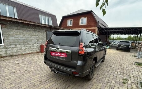 Toyota Land Cruiser Prado 150 рестайлинг 2, 2019 год, 4 380 000 рублей, 6 фотография