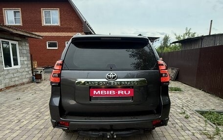 Toyota Land Cruiser Prado 150 рестайлинг 2, 2019 год, 4 380 000 рублей, 7 фотография