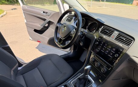 Volkswagen Golf VII, 2018 год, 2 100 000 рублей, 17 фотография