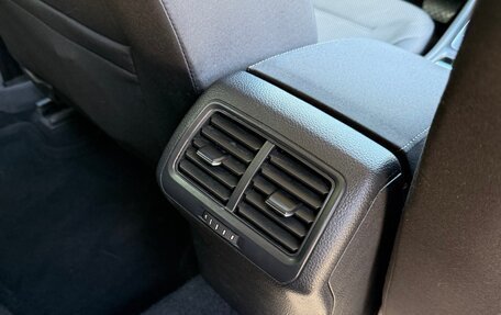 Volkswagen Golf VII, 2018 год, 2 100 000 рублей, 24 фотография