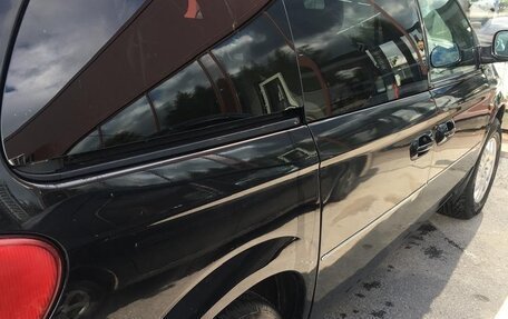 Chrysler Voyager IV, 2004 год, 610 000 рублей, 8 фотография