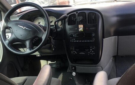 Chrysler Voyager IV, 2004 год, 610 000 рублей, 10 фотография