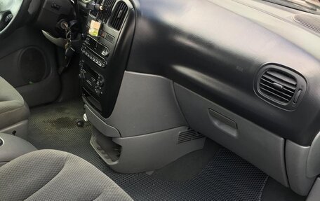 Chrysler Voyager IV, 2004 год, 610 000 рублей, 14 фотография