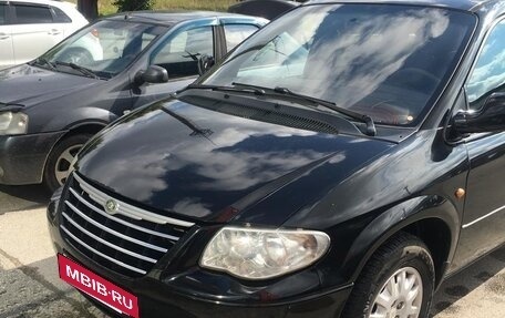 Chrysler Voyager IV, 2004 год, 610 000 рублей, 4 фотография