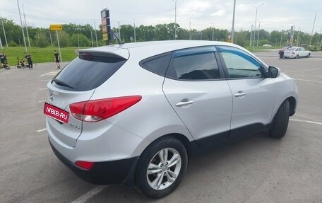 Hyundai ix35 I рестайлинг, 2012 год, 970 000 рублей, 4 фотография