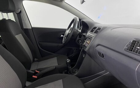 Volkswagen Polo VI (EU Market), 2013 год, 830 000 рублей, 5 фотография