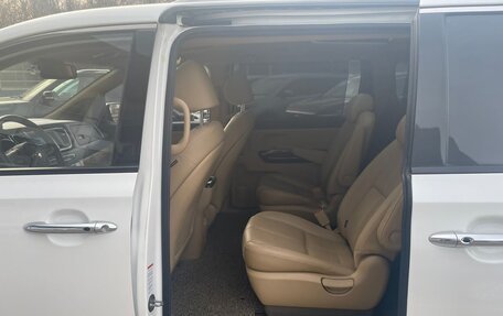 KIA Carnival III, 2018 год, 2 850 000 рублей, 9 фотография