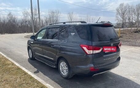 SsangYong Korando Turismo, 2016 год, 2 280 000 рублей, 5 фотография